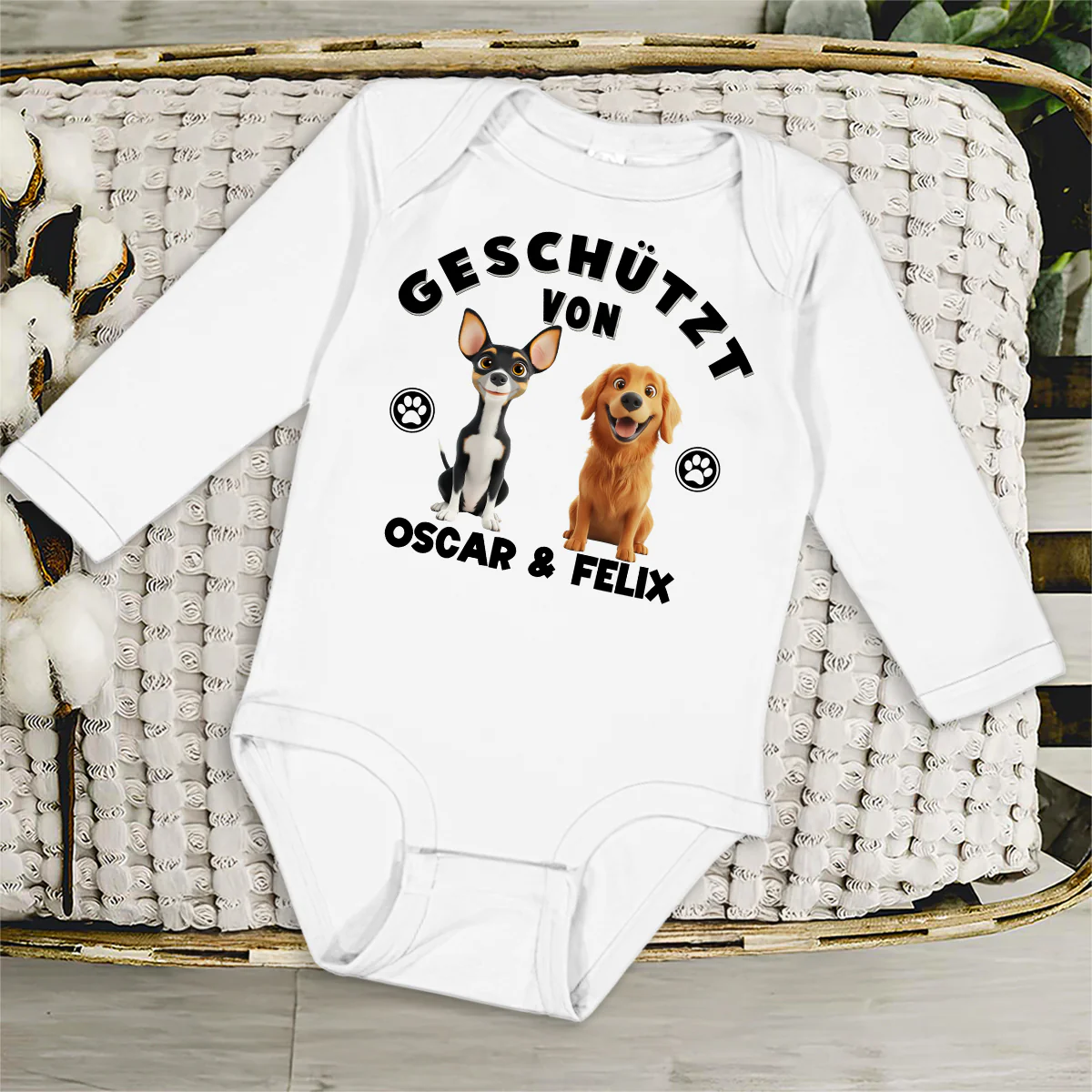 Mensch beschützt von Hunden – Personalisierter Baby-Langarm-Body - Image 3